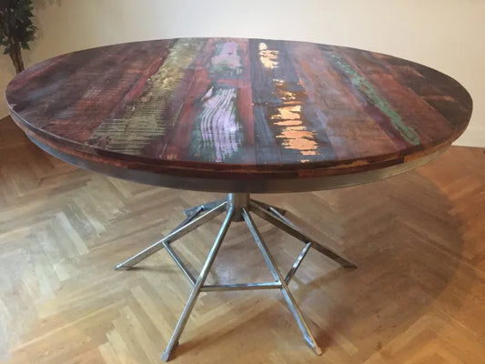 Runt matbord med skiva av färggrant återvunnet trä - snurrbart - INSPIRATION